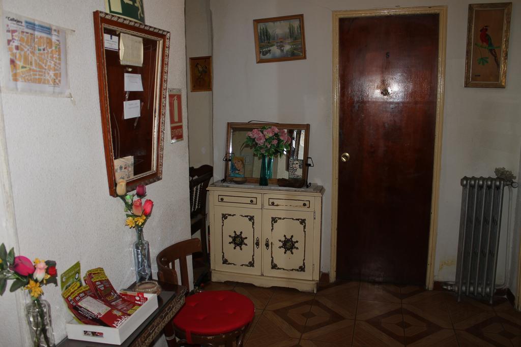 Hostal Xucar มาดริด ภายนอก รูปภาพ