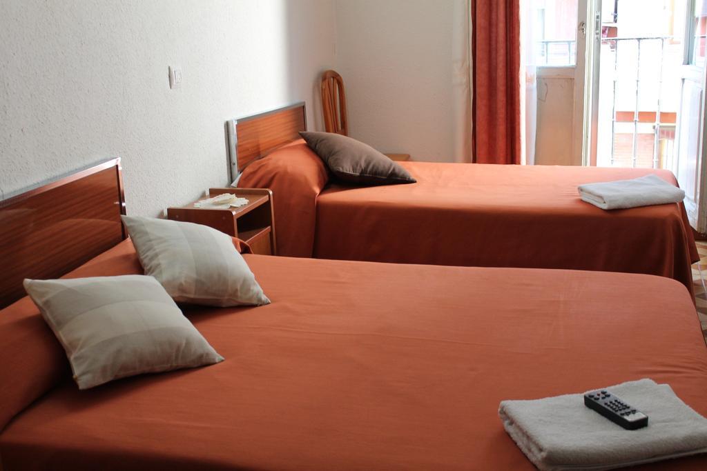 Hostal Xucar มาดริด ห้อง รูปภาพ