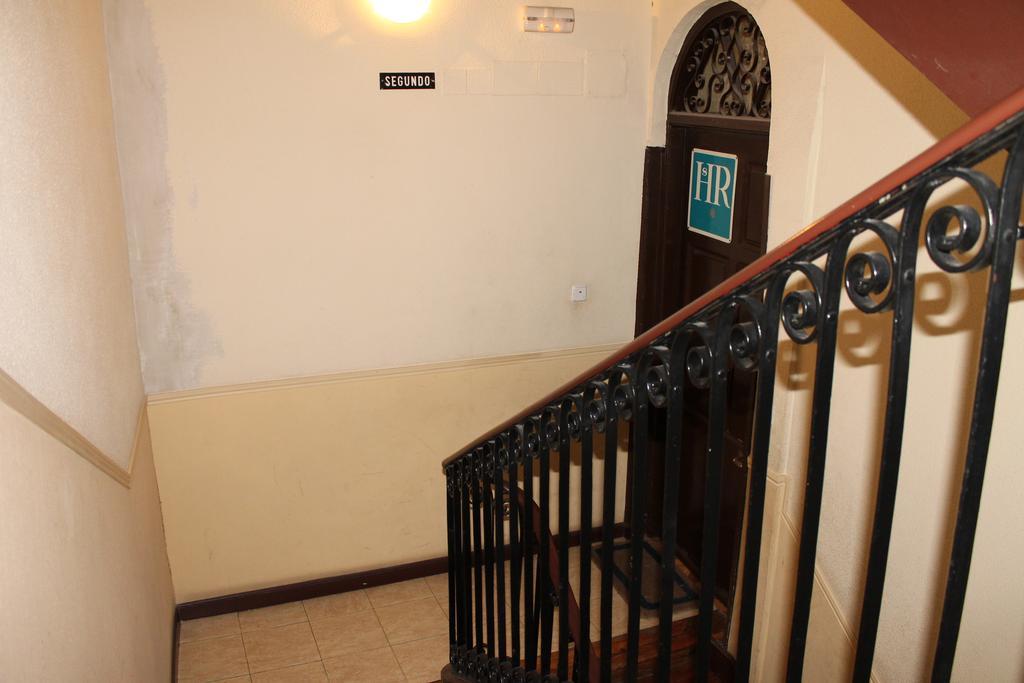 Hostal Xucar มาดริด ภายนอก รูปภาพ