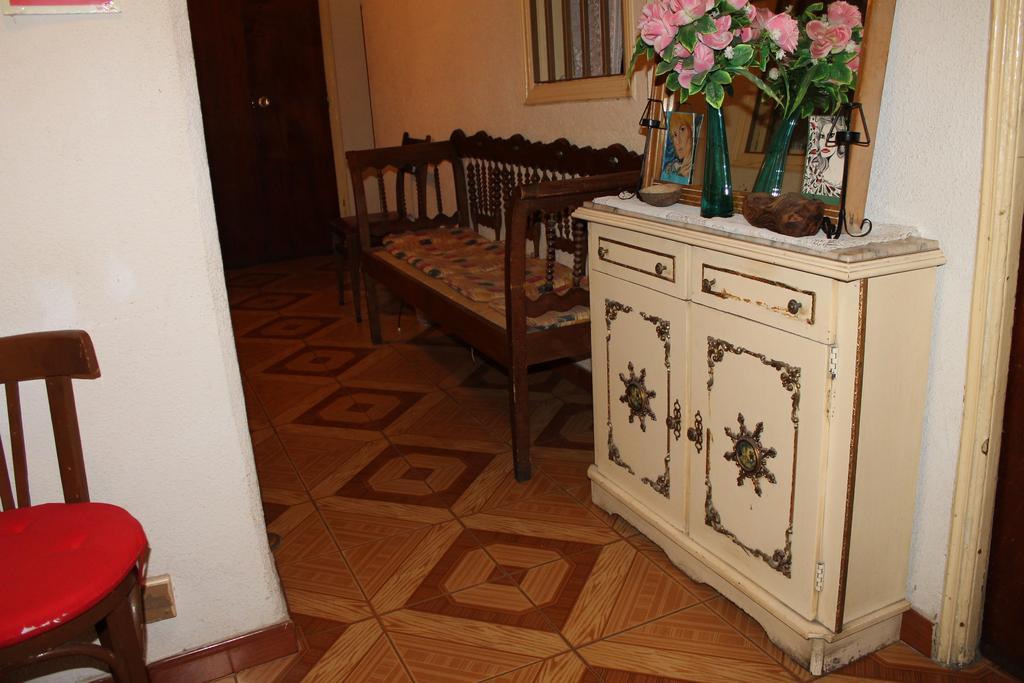 Hostal Xucar มาดริด ภายนอก รูปภาพ